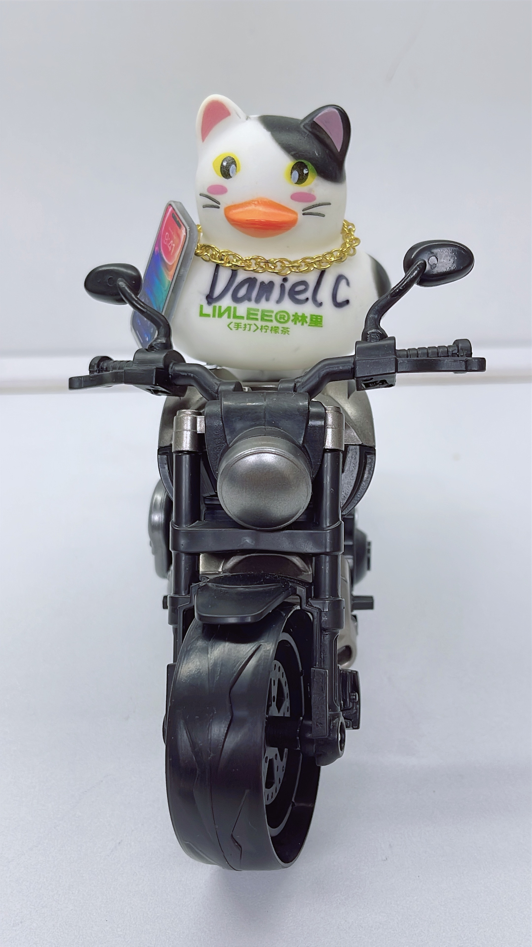 No.4 Duck